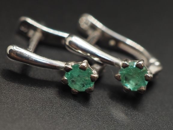 Серьги из серебра с натуральными изумрудами - 64