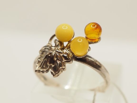 Серебряное кольцо с Янтарём - 206