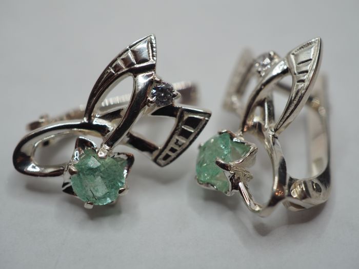 Серьги из серебра с натуральными бериллами - 90
