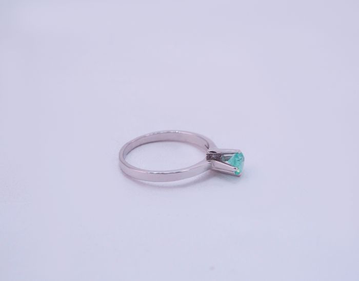 Серебряное кольцо 925 пробы с натуральным бериллом 0.37 карат - 78