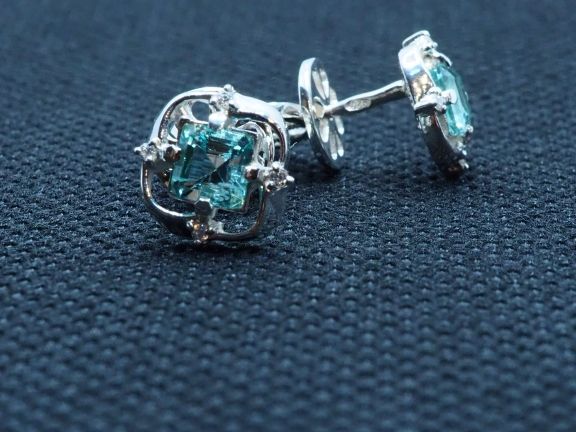 Серьги из серебра - пусеты с бериллами 0.72 карат - 49